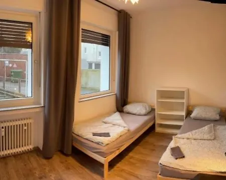Ideal Fuer Monteure Oder Studenten - Moeblierte In Roonstrasse Oberhausen *