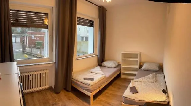 Ideal Fuer Monteure Oder Studenten - Moeblierte In Roonstrasse *