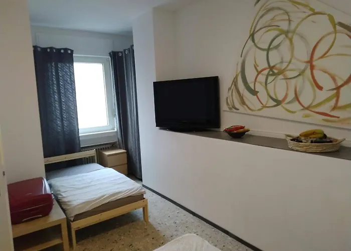Appartement Ideal Fuer Monteure Oder Studenten - Moeblierte In Roonstrasse