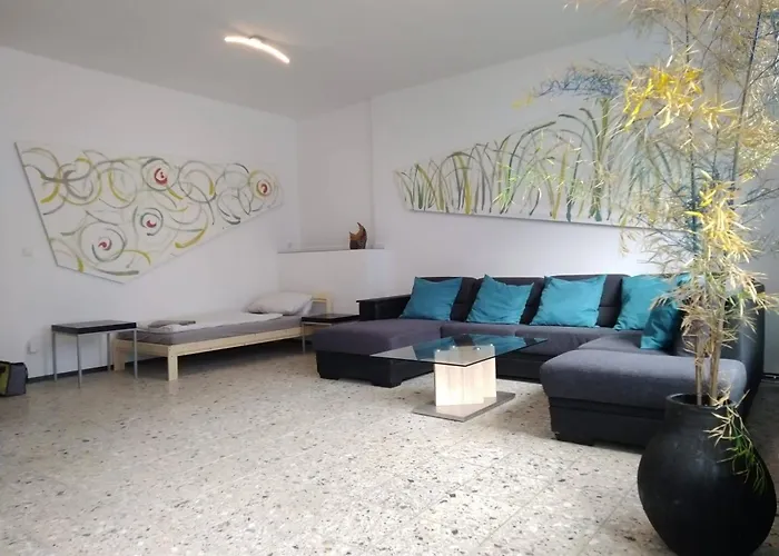 Ideal Fuer Monteure Oder Studenten - Moeblierte In Roonstrasse Appartement