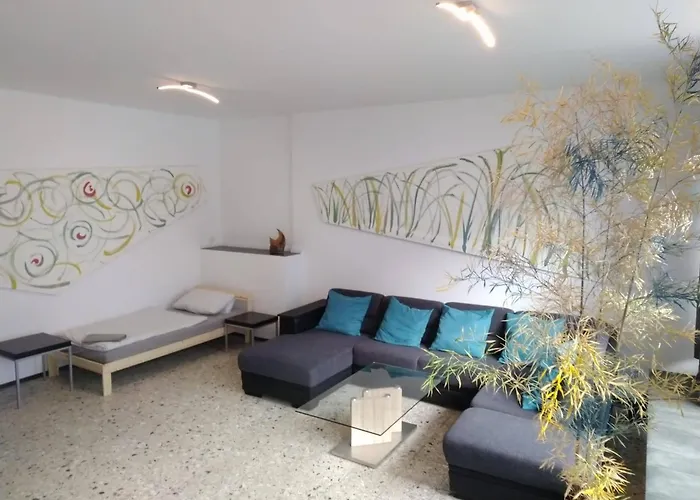 Appartement Ideal Fuer Monteure Oder Studenten - Moeblierte In Roonstrasse Oberhausen (North Rhine-Westphalia)